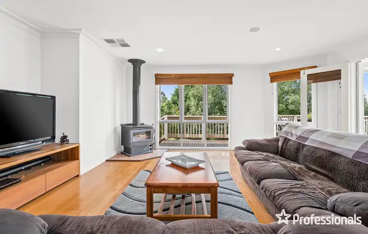 Fifth view of Homely house listing, 15 Shadi Rise, Yarra Glen VIC 3775