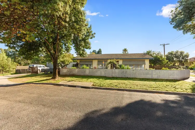 44 Fifth Avenue, White Hills VIC 3550