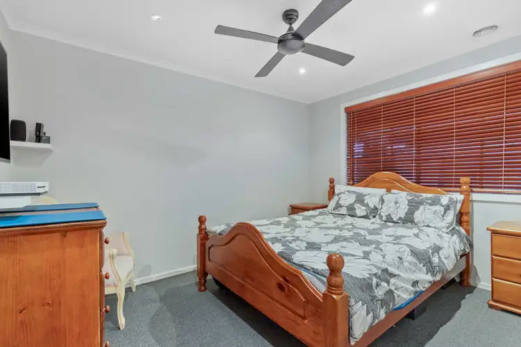 Sixth view of Homely house listing, 5 Eureka Court, Kings Park VIC 3021
