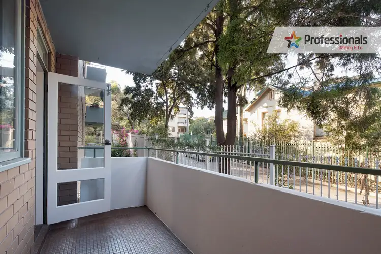 Fourth view of Homely apartment listing, 2/61 Robe Street, St Kilda VIC 3182
