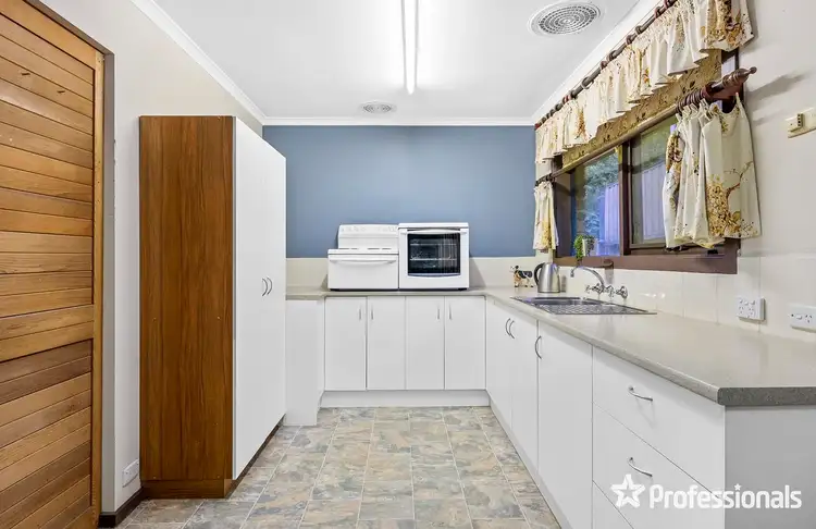 Fifth view of Homely house listing, 4 Adams Place, Mount Evelyn VIC 3796