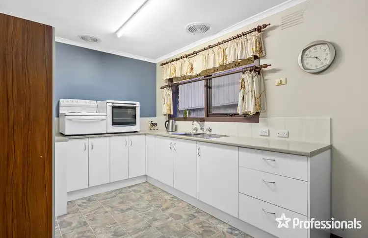 Sixth view of Homely house listing, 4 Adams Place, Mount Evelyn VIC 3796