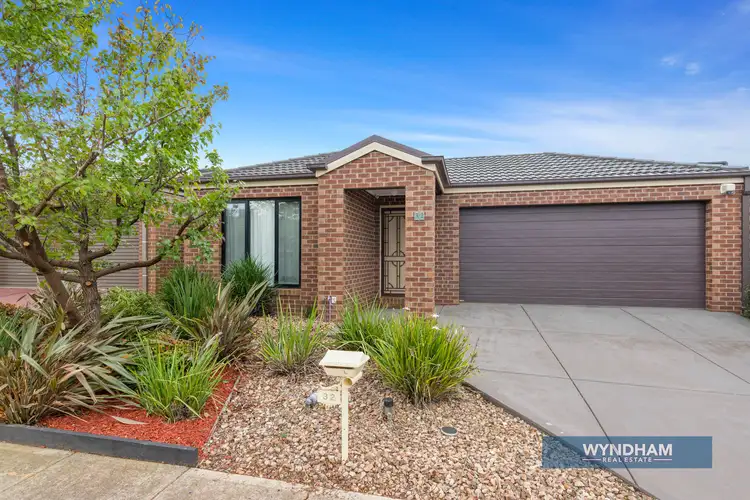 32 Goodenia Avenue, Manor Lakes VIC 3024