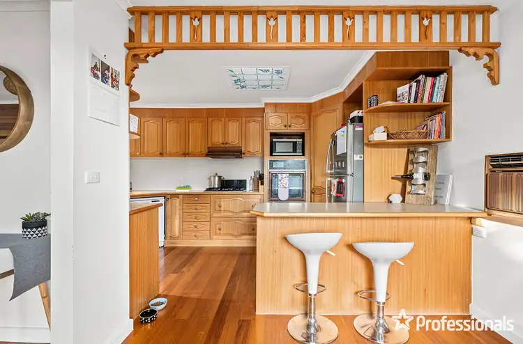 Second view of Homely house listing, 15 Saxon Drive, Mooroolbark VIC 3138