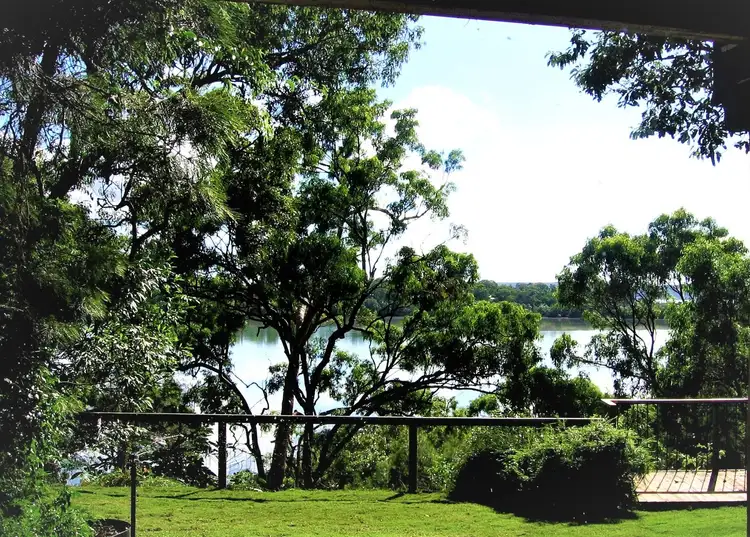 68 Timothy Street, Macleay Island QLD 4184