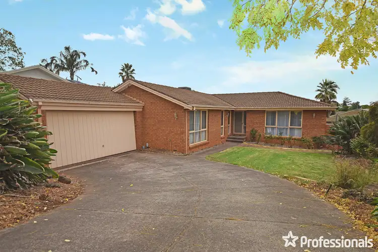 33 Drummer Hill Lane, Mooroolbark VIC 3138
