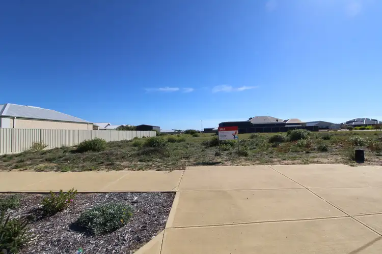 3 Middleton Boulevard, Jurien Bay WA 6516