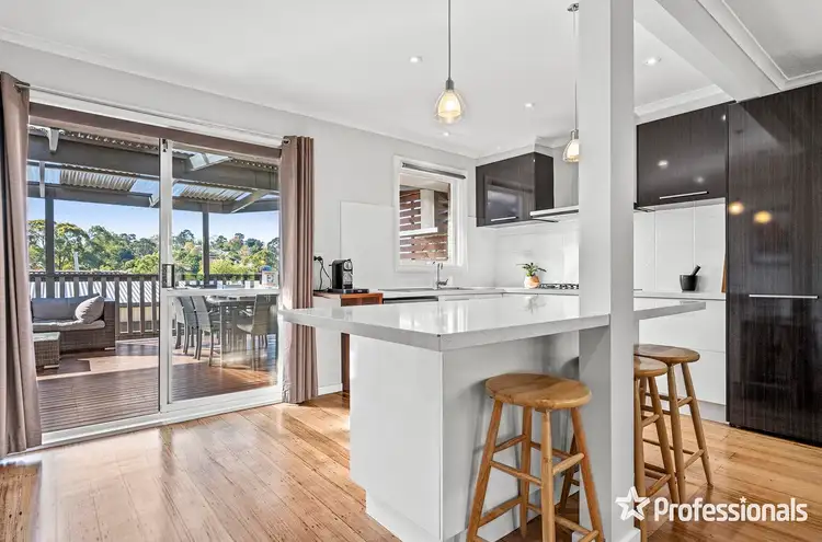 23 Sheldon Avenue, Mooroolbark VIC 3138