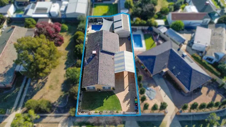 Fifth view of Homely house listing, 10 Gloucester Crescent, Shepparton VIC 3630