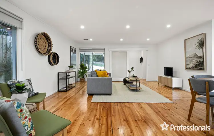 26 Lansell Road, Mooroolbark VIC 3138