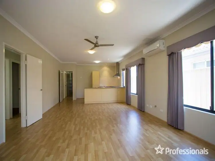 Fifth view of Homely house listing, 6 Kooya Way, Wattle Grove WA 6107