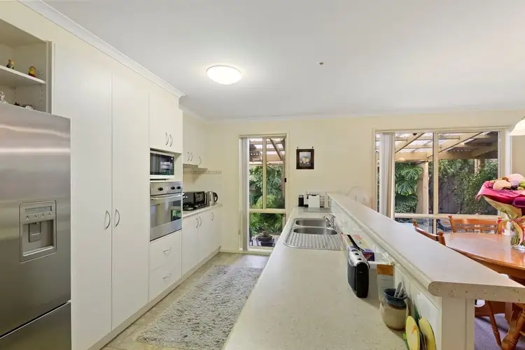 Fifth view of Homely house listing, 10 Cresthaven Place, East Bendigo VIC 3550
