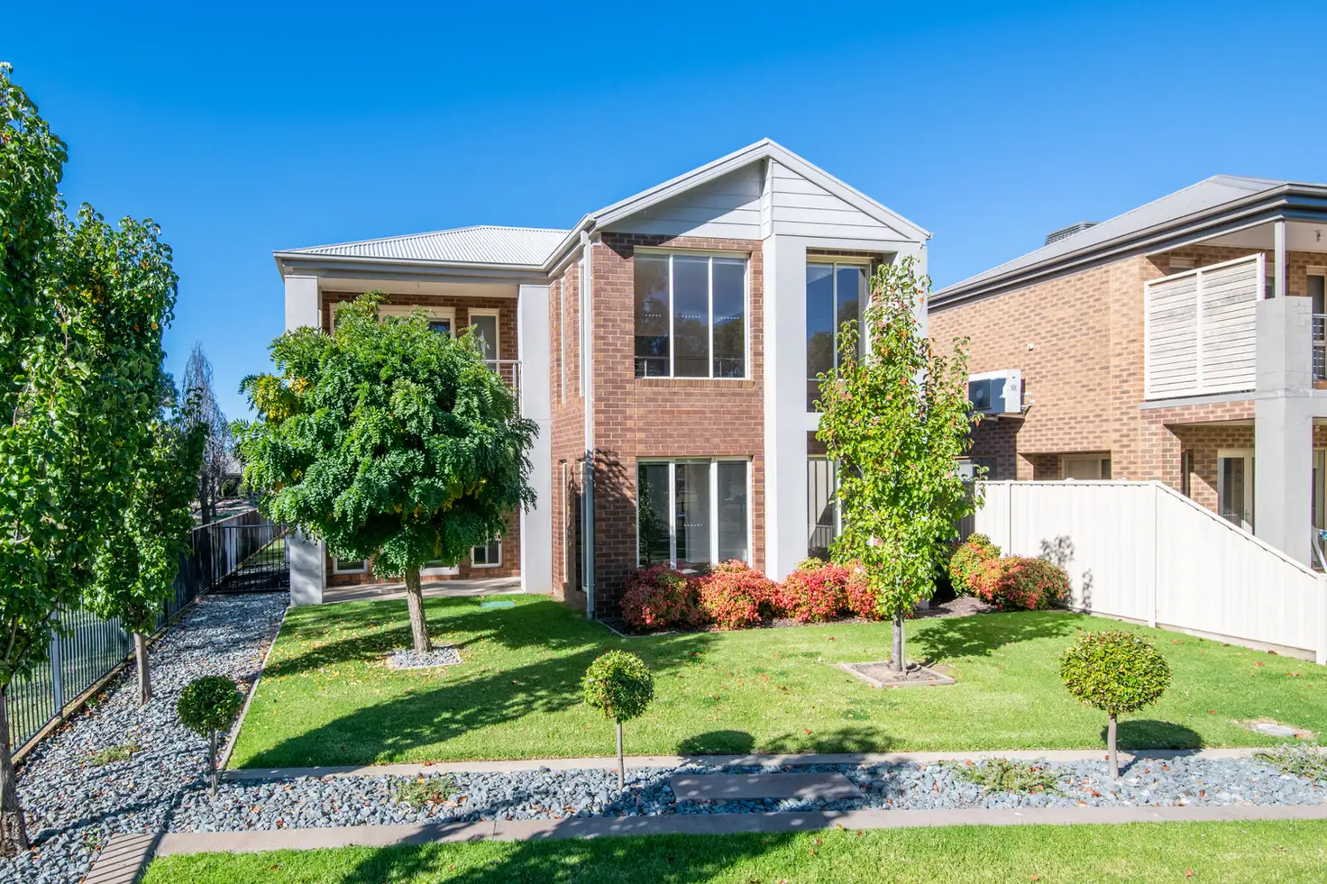 Main view of Homely house listing, 4/9-10 Jindabyne Court, Kialla VIC 3631