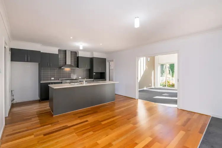 Sixth view of Homely house listing, 4/9-10 Jindabyne Court, Kialla VIC 3631