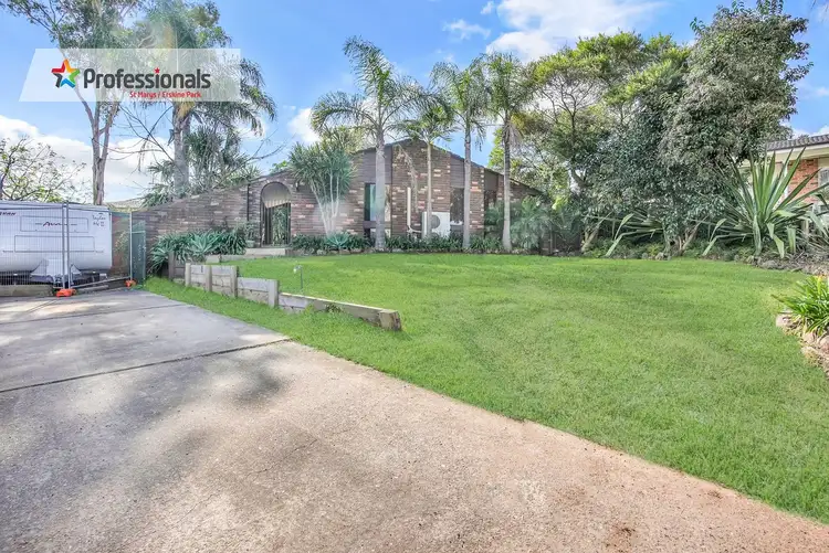 8 Kelmscott Way, St Clair NSW 2759