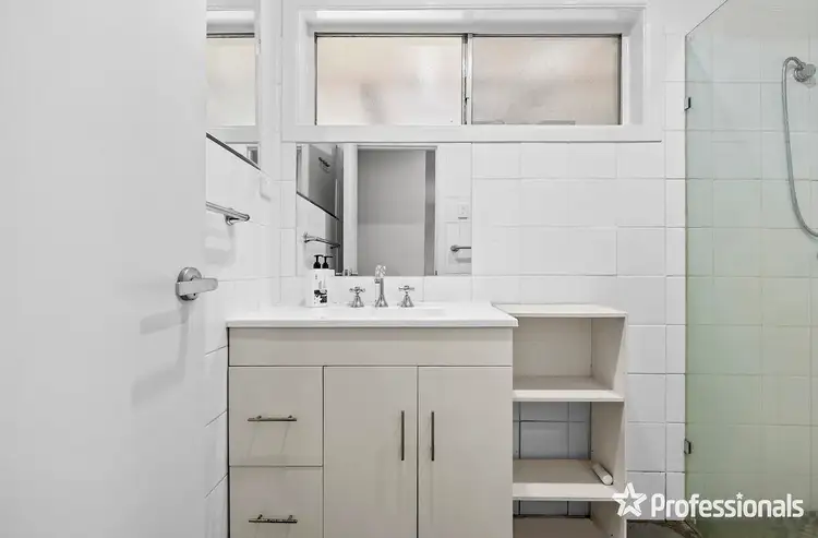 Sixth view of Homely house listing, 13 Anglo Court, Mooroolbark VIC 3138