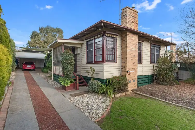 3 Eron Street, Kangaroo Flat VIC 3555