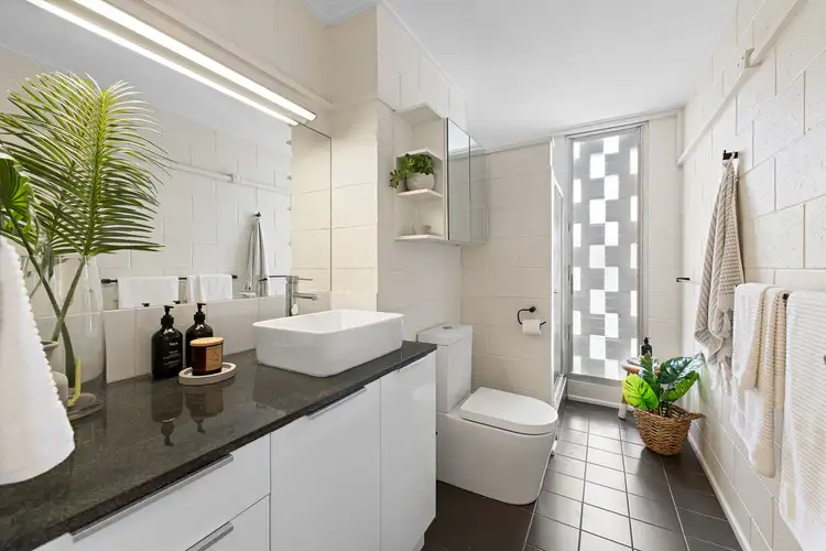 Fifth view of Homely unit listing, 4/75 Memorial Avenue, Cotton Tree QLD 4558