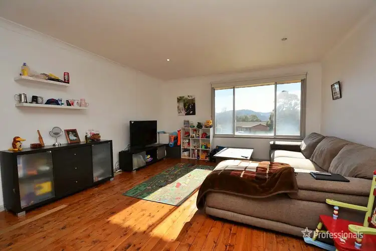 Sixth view of Homely house listing, 1 McKenzie Place, Lithgow NSW 2790
