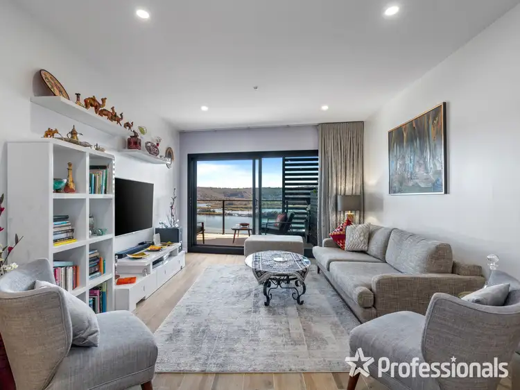 902/25 Mann Street, Gosford NSW 2250