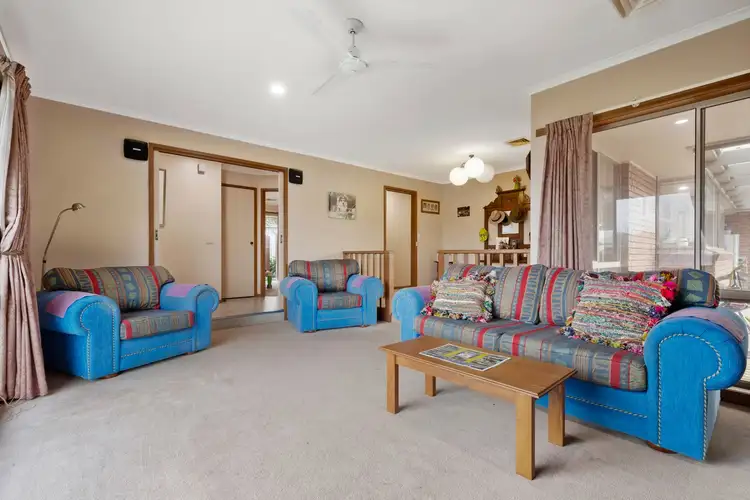Second view of Homely house listing, 8 Franklin Court, Alfredton VIC 3350
