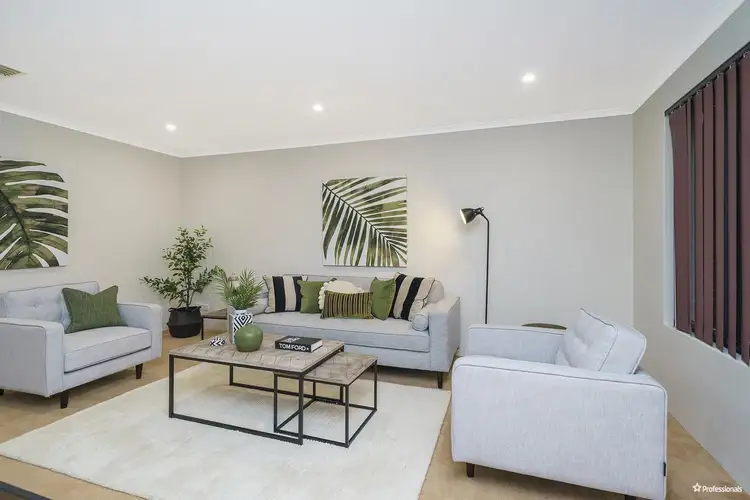 27 Silica Road, Wattle Grove WA 6107