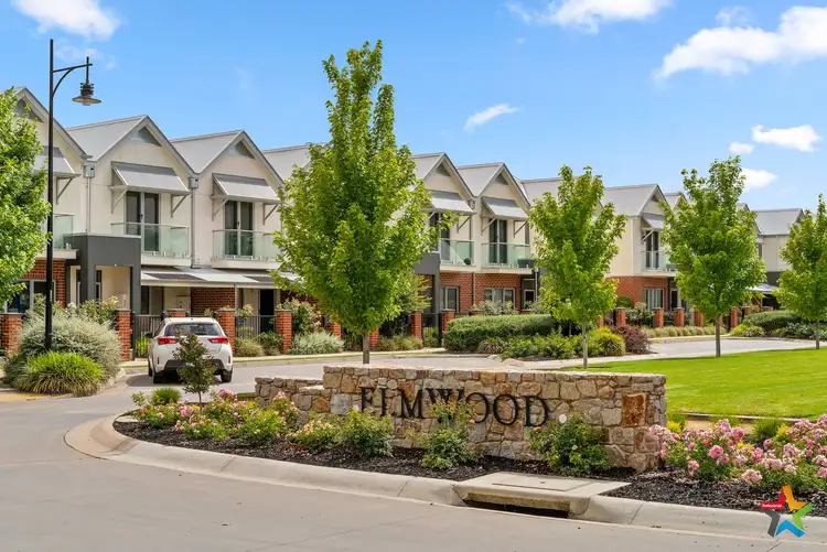 Main view of Homely townhouse listing, 15 Elmwood Circuit, Wodonga VIC 3690