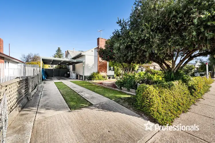 Main view of Homely house listing, 3 Pollard Street, Wodonga VIC 3690