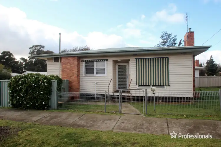 9 Porter Avenue, Maryborough VIC 3465