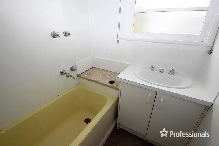 Fourth view of Homely house listing, 9 Porter Avenue, Maryborough VIC 3465