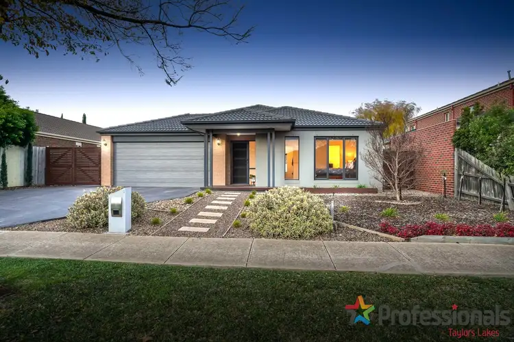 Main view of Homely house listing, 3 Latrobe Terrace, Taylors Hill VIC 3037