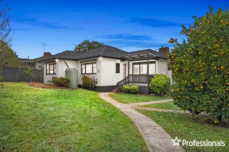 7 Diane Crescent, Mooroolbark VIC 3138