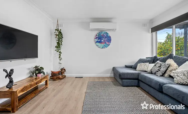 Third view of Homely house listing, 7 Diane Crescent, Mooroolbark VIC 3138