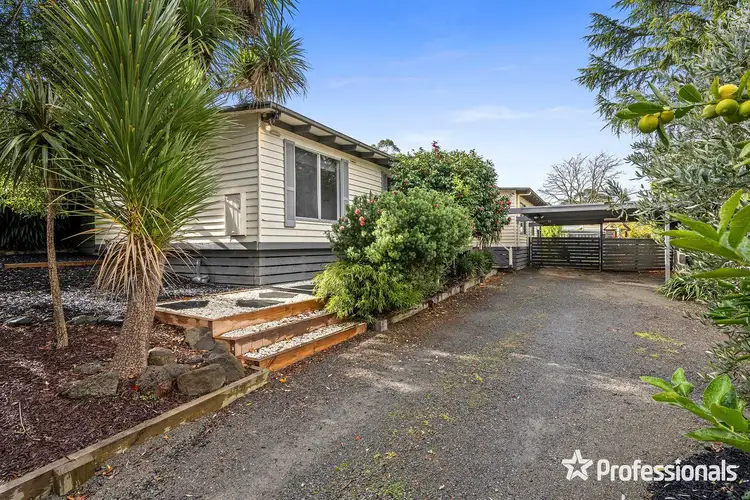 88 Johns Crescent, Mount Evelyn VIC 3796