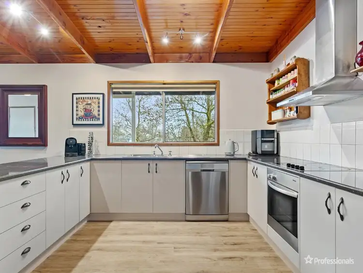 Sixth view of Homely house listing, 68 Pascoe Street, Avoca VIC 3467