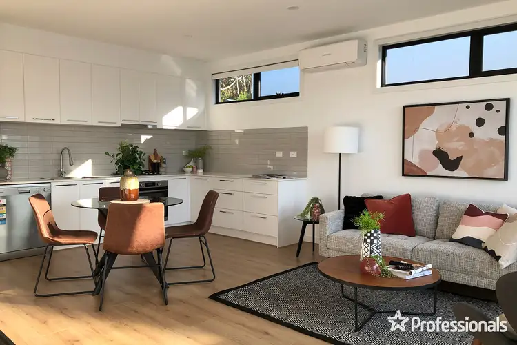 Fourth view of Homely townhouse listing, 3/17 Felix Grove, Mooroolbark VIC 3138