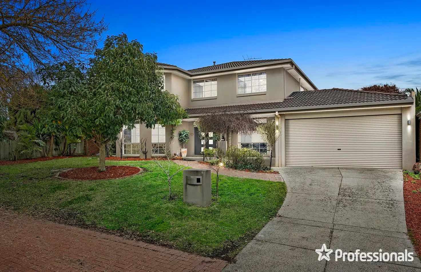 Main view of Homely house listing, 19 Blue Ridge Drive, Mooroolbark VIC 3138