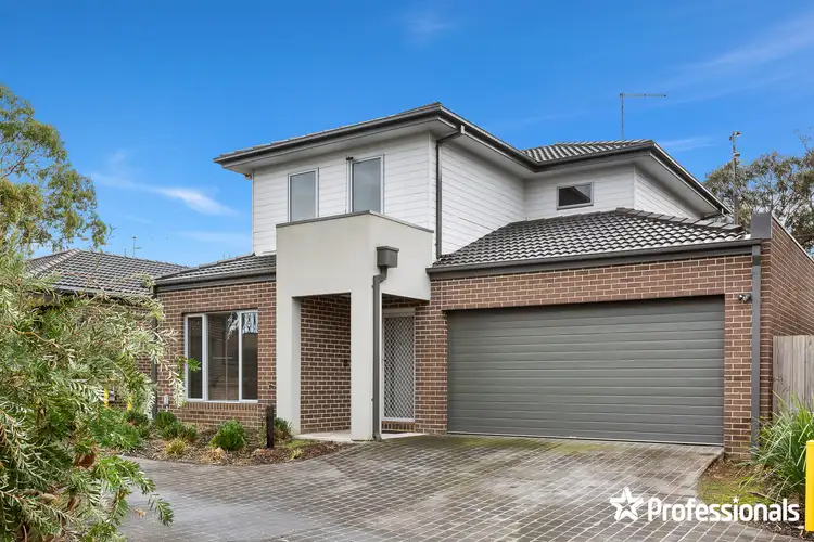 Main view of Homely townhouse listing, 10/2 Dixon Court, Boronia VIC 3155