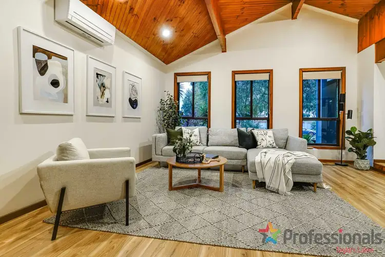 Fourth view of Homely house listing, 11 Bethanga Court, Taylors Lakes VIC 3038