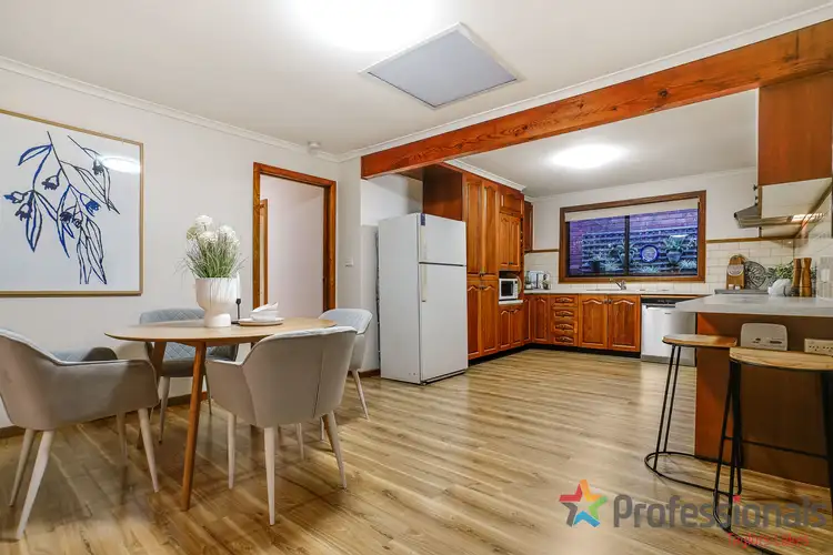 Fifth view of Homely house listing, 11 Bethanga Court, Taylors Lakes VIC 3038