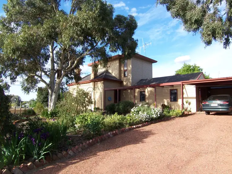 12 Campbell Street, Eaglehawk VIC 3556