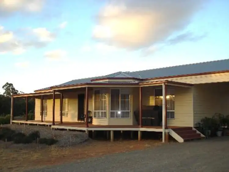 144 Old Boort Road, Wedderburn VIC 3518