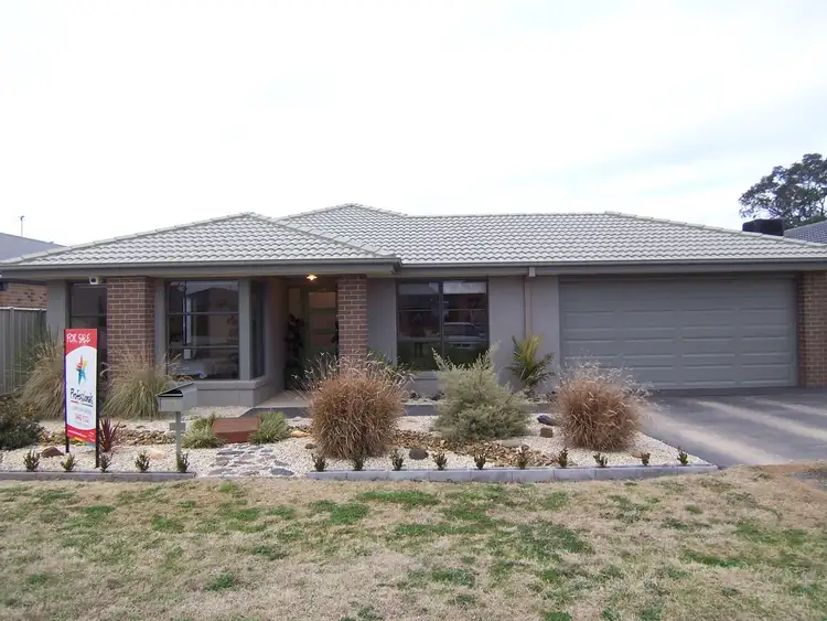 Main view of Homely house listing, 17 McConnachie Court, Ascot VIC 3551