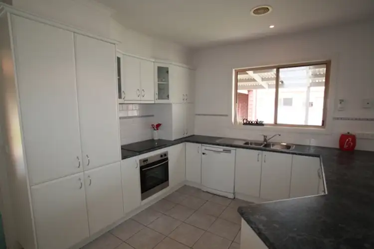 Fifth view of Homely house listing, 24 Warranwah Drive, Strathdale VIC 3550