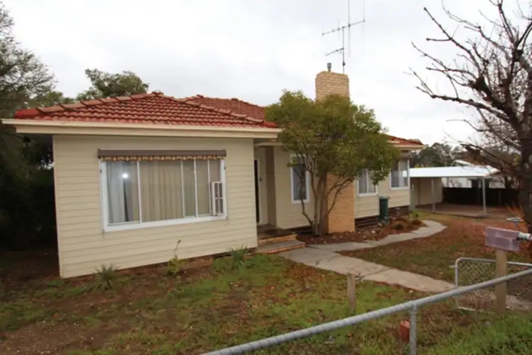 20 Lansell Street, Kangaroo Flat VIC 3555