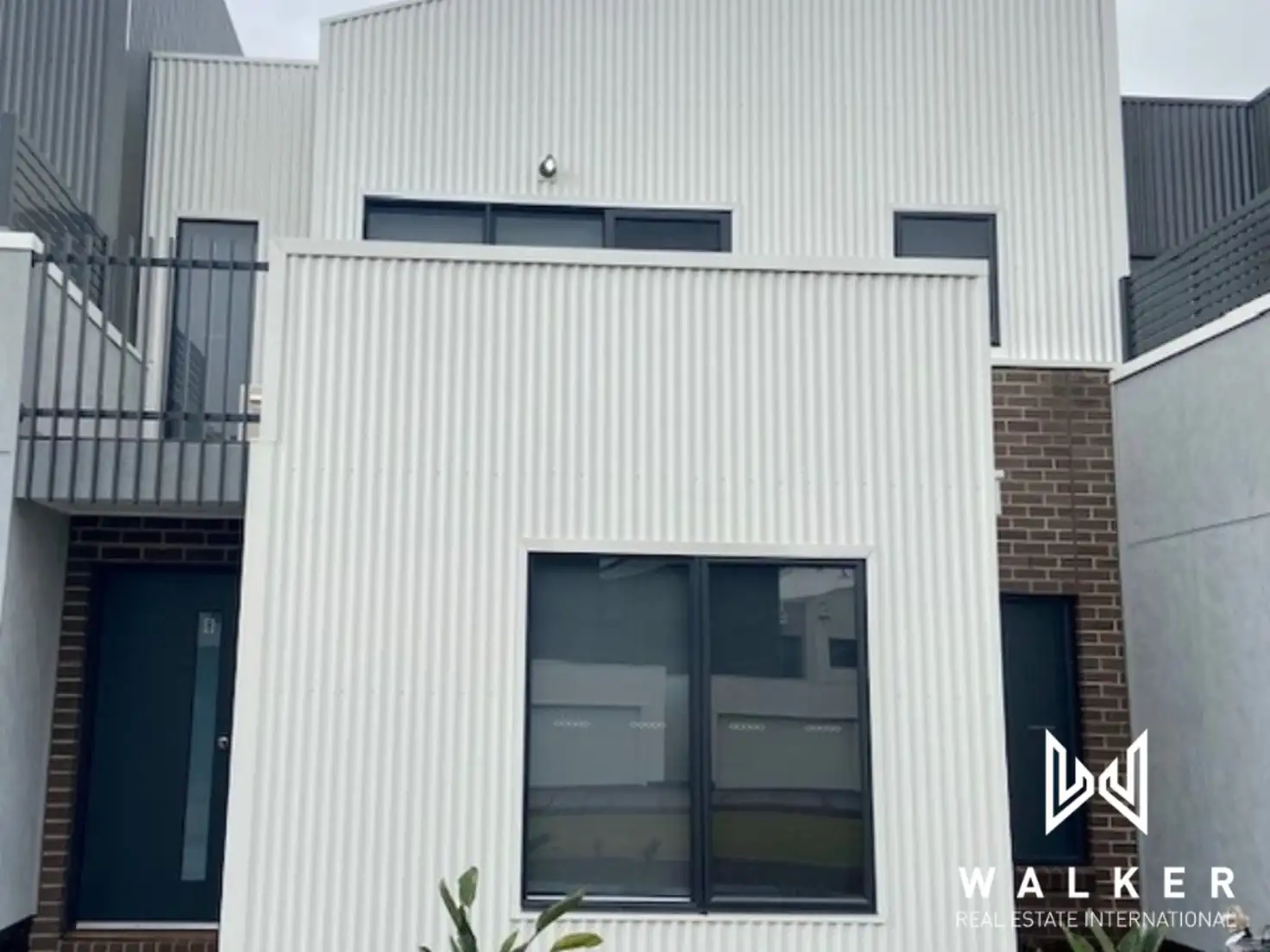 Main view of Homely townhouse listing, 8 Akbar Way, Wollert VIC 3750