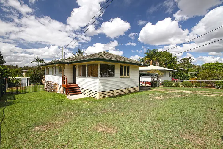 10 Ash Avenue, Woodridge QLD 4114