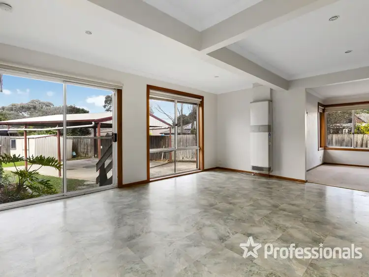 Third view of Homely house listing, 5 Ray Court, Scoresby VIC 3179