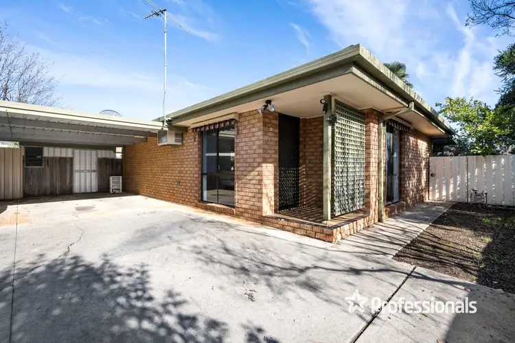 Main view of Homely unit listing, 2/21 Fletcher Court, Wodonga VIC 3690