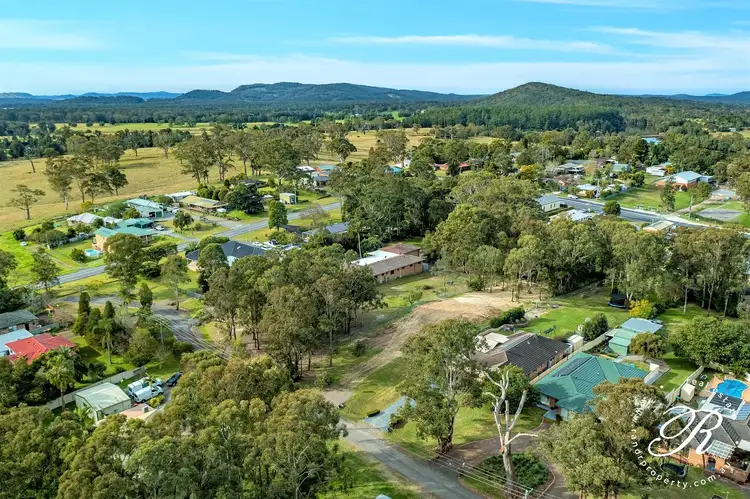 15 Scott Street, Seaham NSW 2324